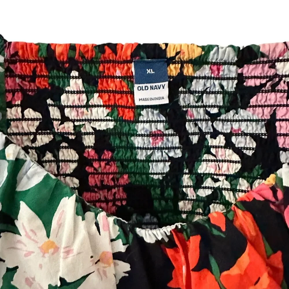 Old Navy Cotton Floral V-Neck Halter Top with Ruching and Puff Sleeves‎ Size XL